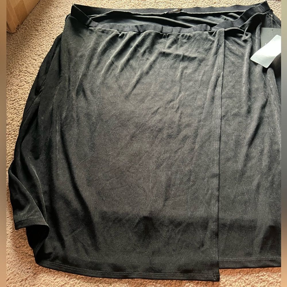NWT marina black skirt 3x - Picture 2 of 8